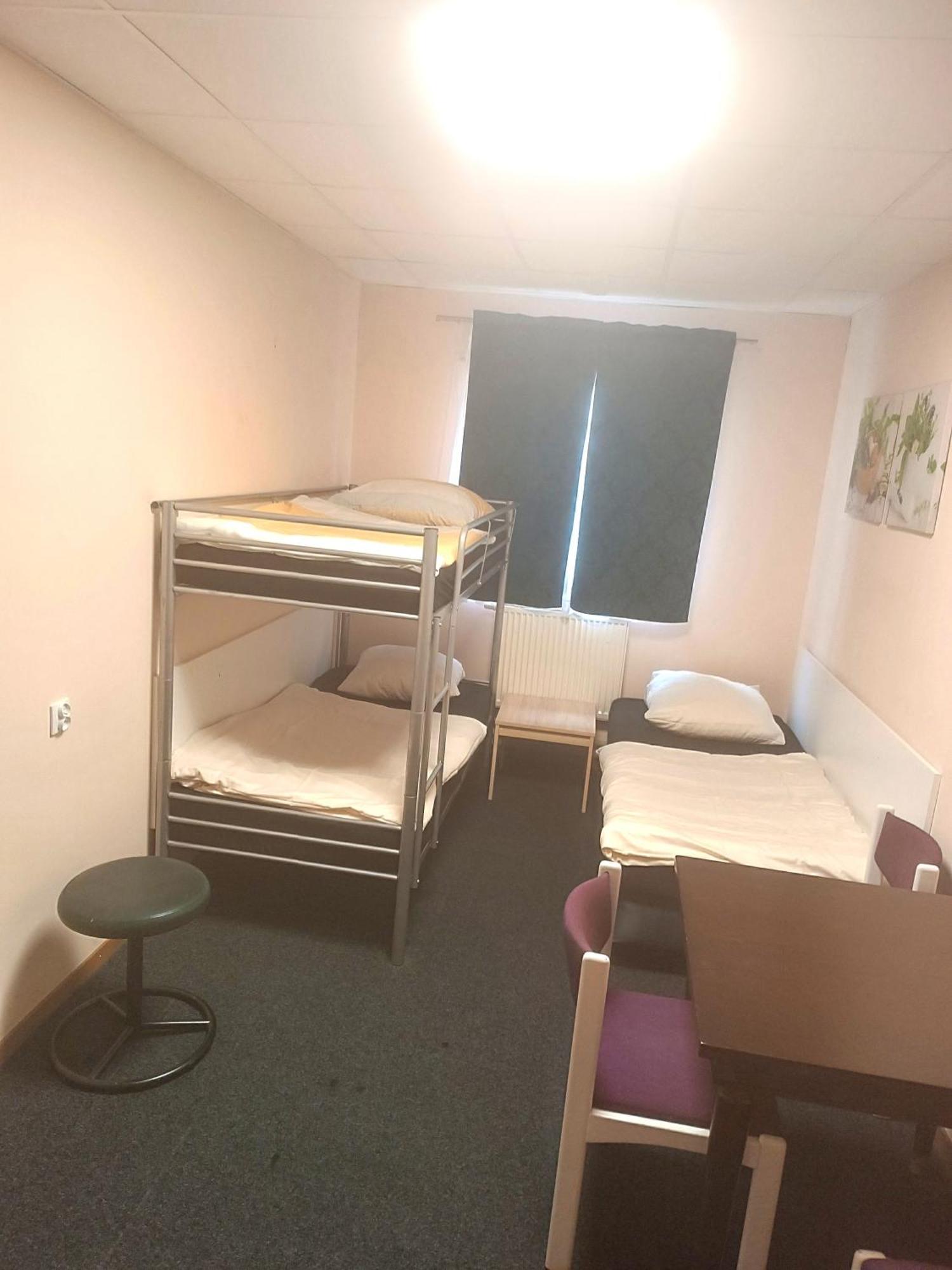 Hostel Krosnienska 12 Zielona Góra Dış mekan fotoğraf