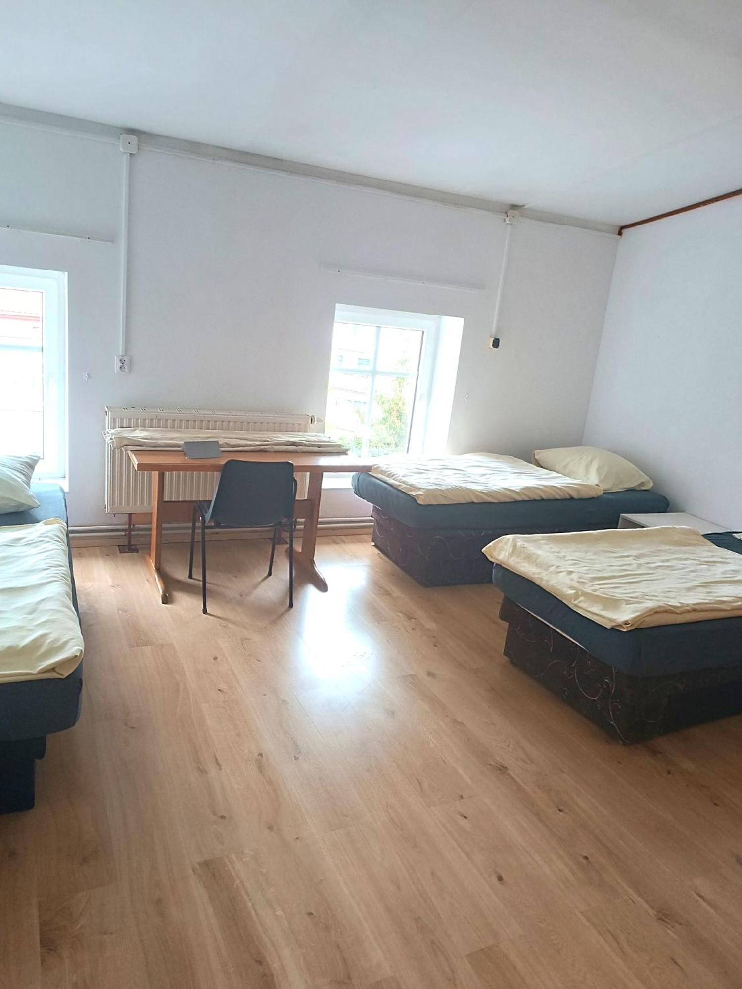 Hostel Krosnienska 12 Zielona Góra Dış mekan fotoğraf