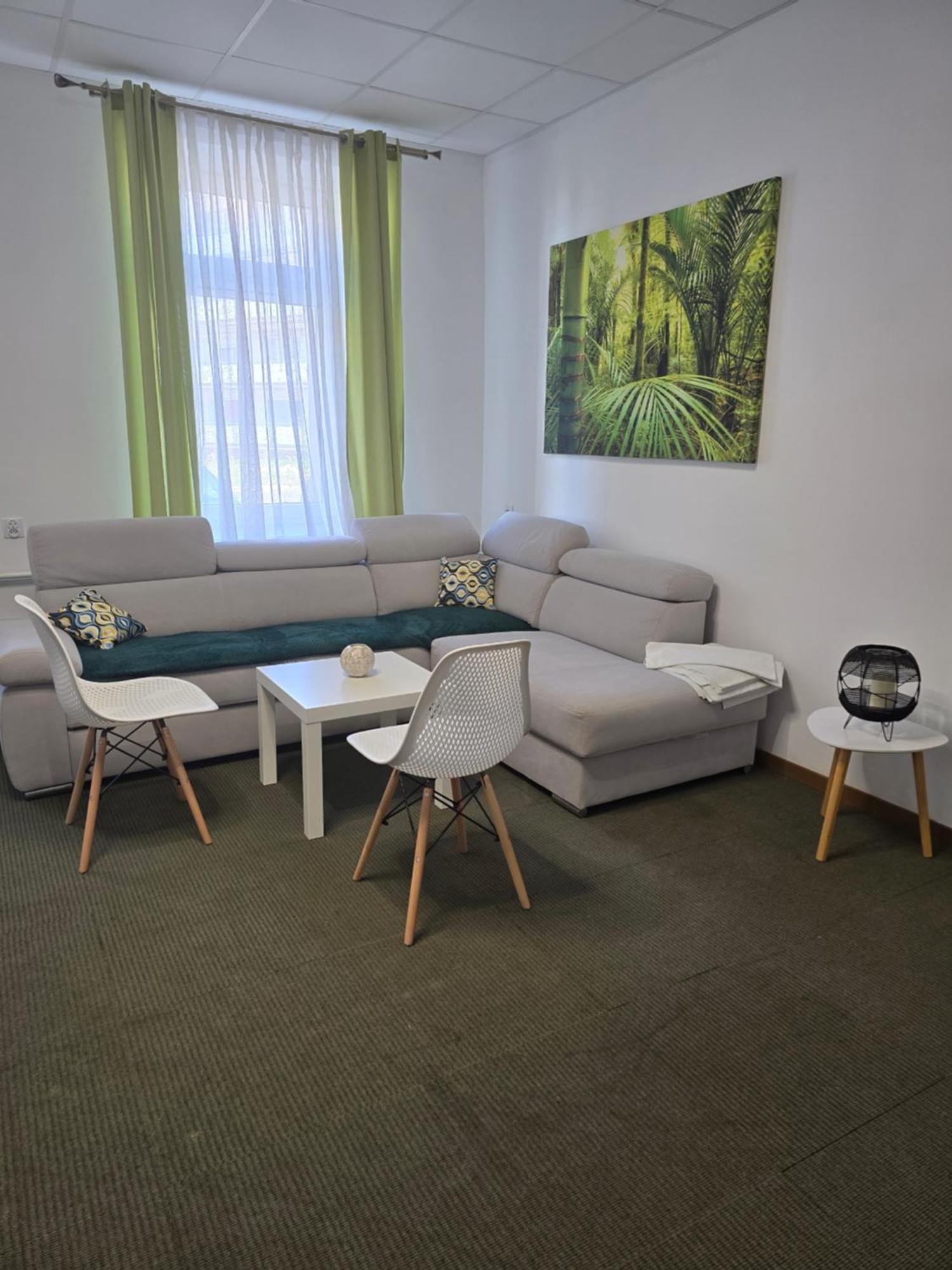 Hostel Krosnienska 12 Zielona Góra Dış mekan fotoğraf