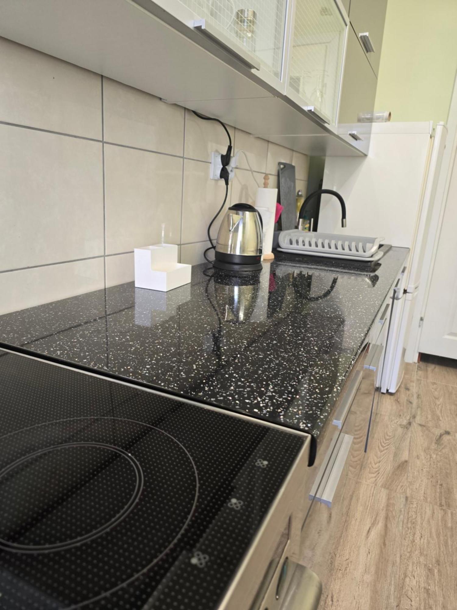 Hostel Krosnienska 12 Zielona Góra Dış mekan fotoğraf
